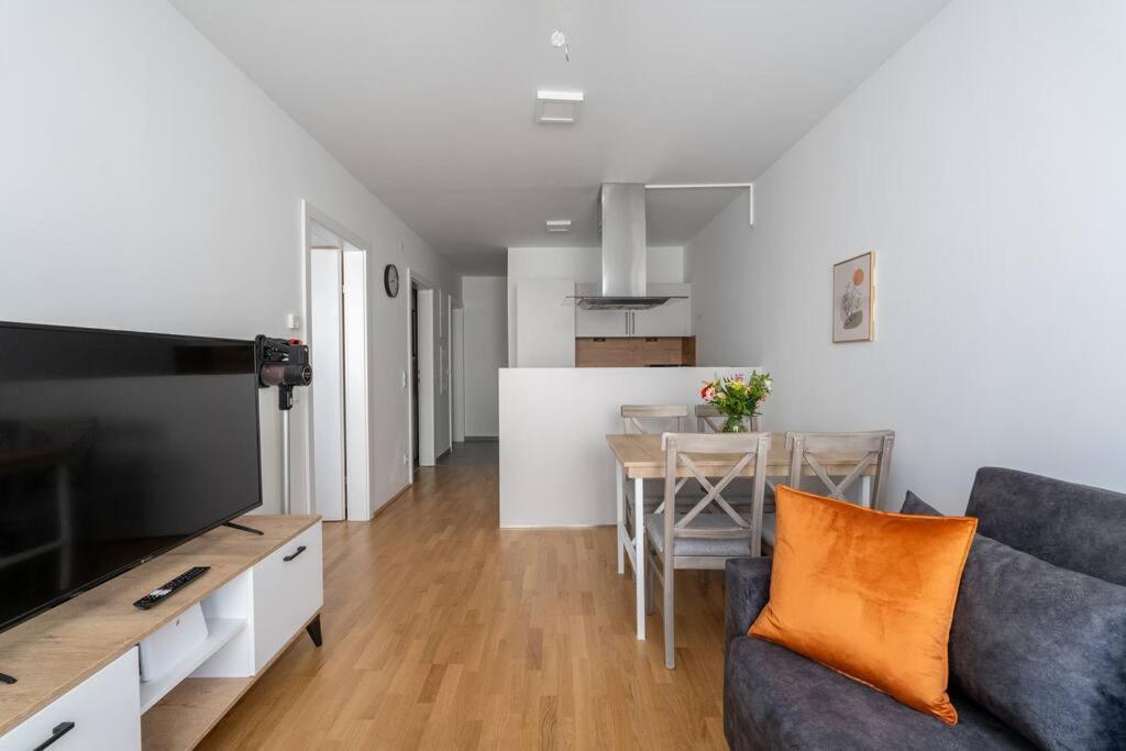 Urban 1Br Retreat, Easy City Link By Hm Wien Ngoại thất bức ảnh